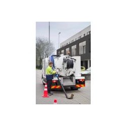 Hydrocureur RioCom - Rioned - 7.5t avec réservoir de 3000 litres