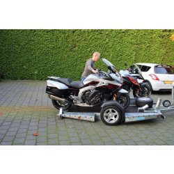 Remorque porte-moto abaissable TOHACO MO116/2815 ECO - suspensions pneumatiques - PTAC 1600 kg - 1 essieu freiné