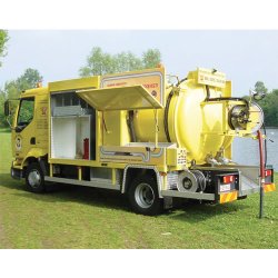 Combiné hydrocureur sur Renault - capacité 4.250 litres - moteur Hatz diesel 4L41C