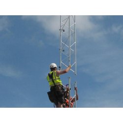 Installation autoportante de fabrication – tour en treillis pour télécommunications GSM/Mobile/Telecom – 10 à 200m – galvanisation ou peinture à chaud