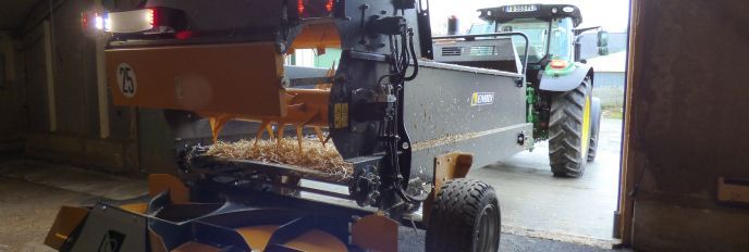 Vulcano pailleuse agricole trainée  - emily - paillage jusqu'à 5 à 12m_3