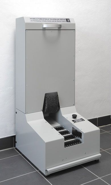 Appareil de nettoyage des semelles pour zones de production et bureaux