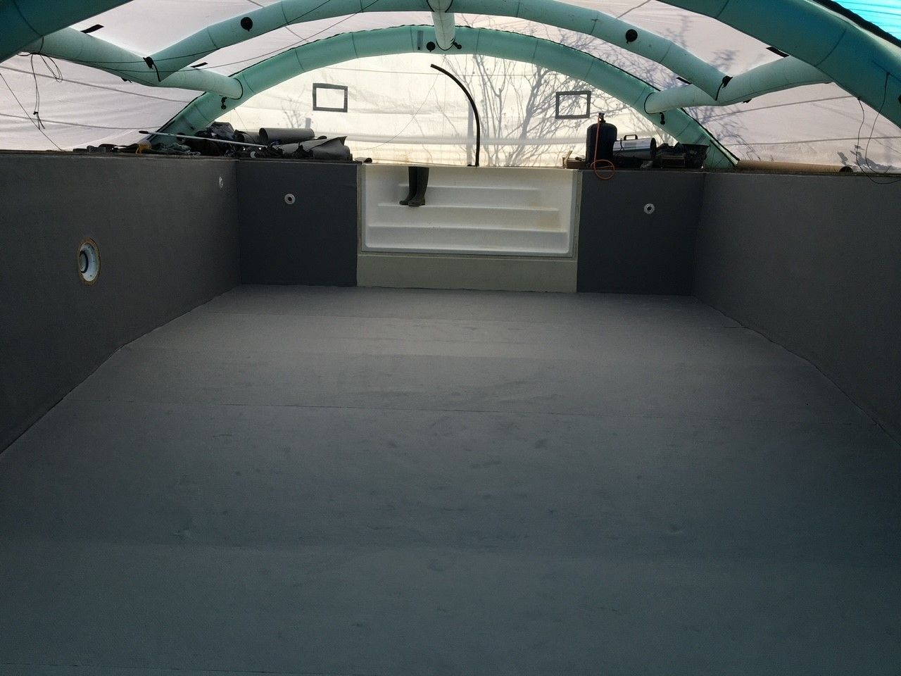 Abri de chantier adapté aux intempéries