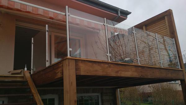 Structure inox de garde-corps sans main courante avec verre inclus