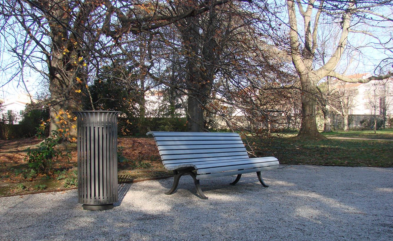 Serralves - poubelle publique - Larus - acier - 70L avec cendrier en option_3