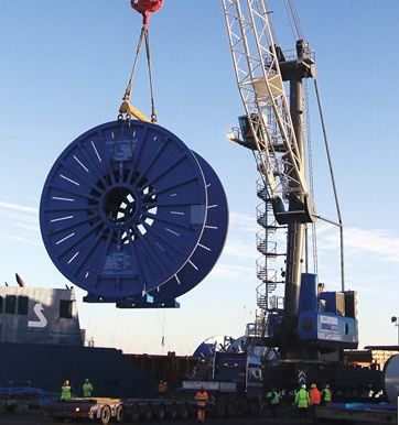 Grue Liebherr Lhm 420 avec levage jusqu'à 120 mètres par minute