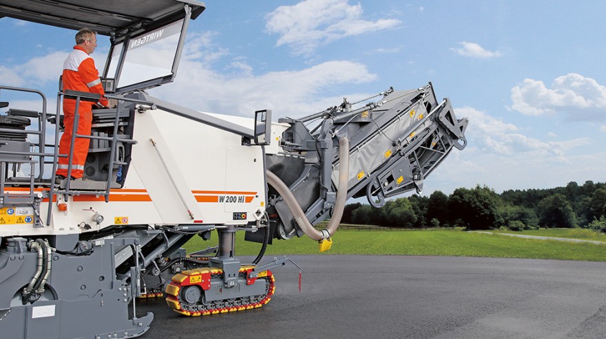 Fraiseuse à froid Wirtgen avec profondeur de fraisage jusqu'à 300 mm