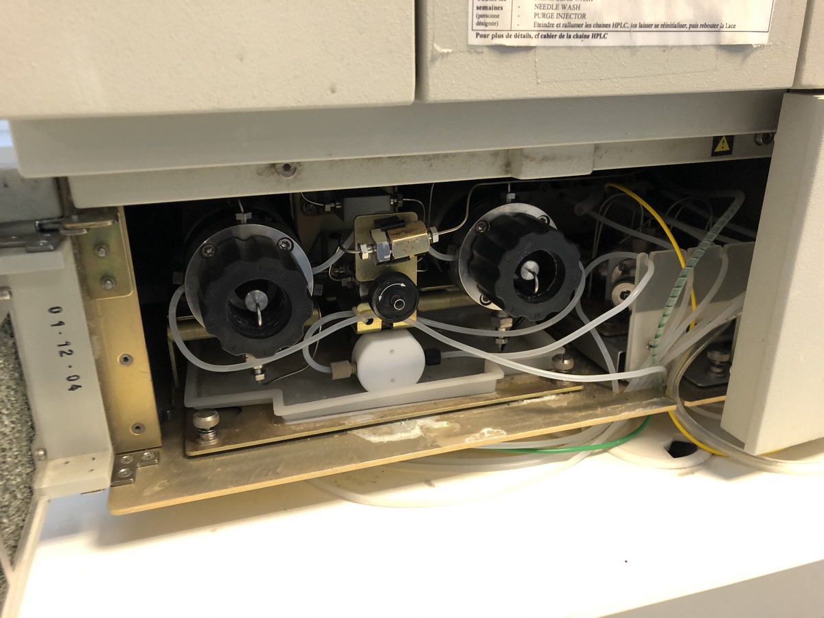 Chromatographie liquide reconditionné waters alliance 2695 - p20090824_3