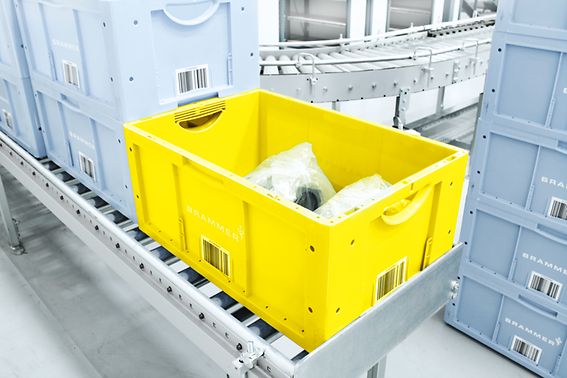 Robot mobile autonome (AMR) SSI RackBot - manutention petites pièces - stockage jusqu'à 12m et triple profondeur_3