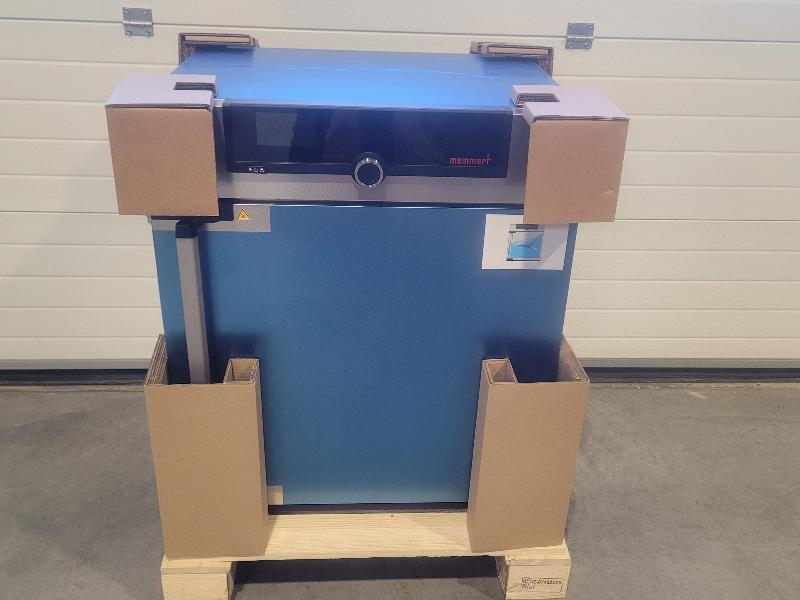 Etuve MEMMERT UN 110 avec convection naturelle 300°C_3