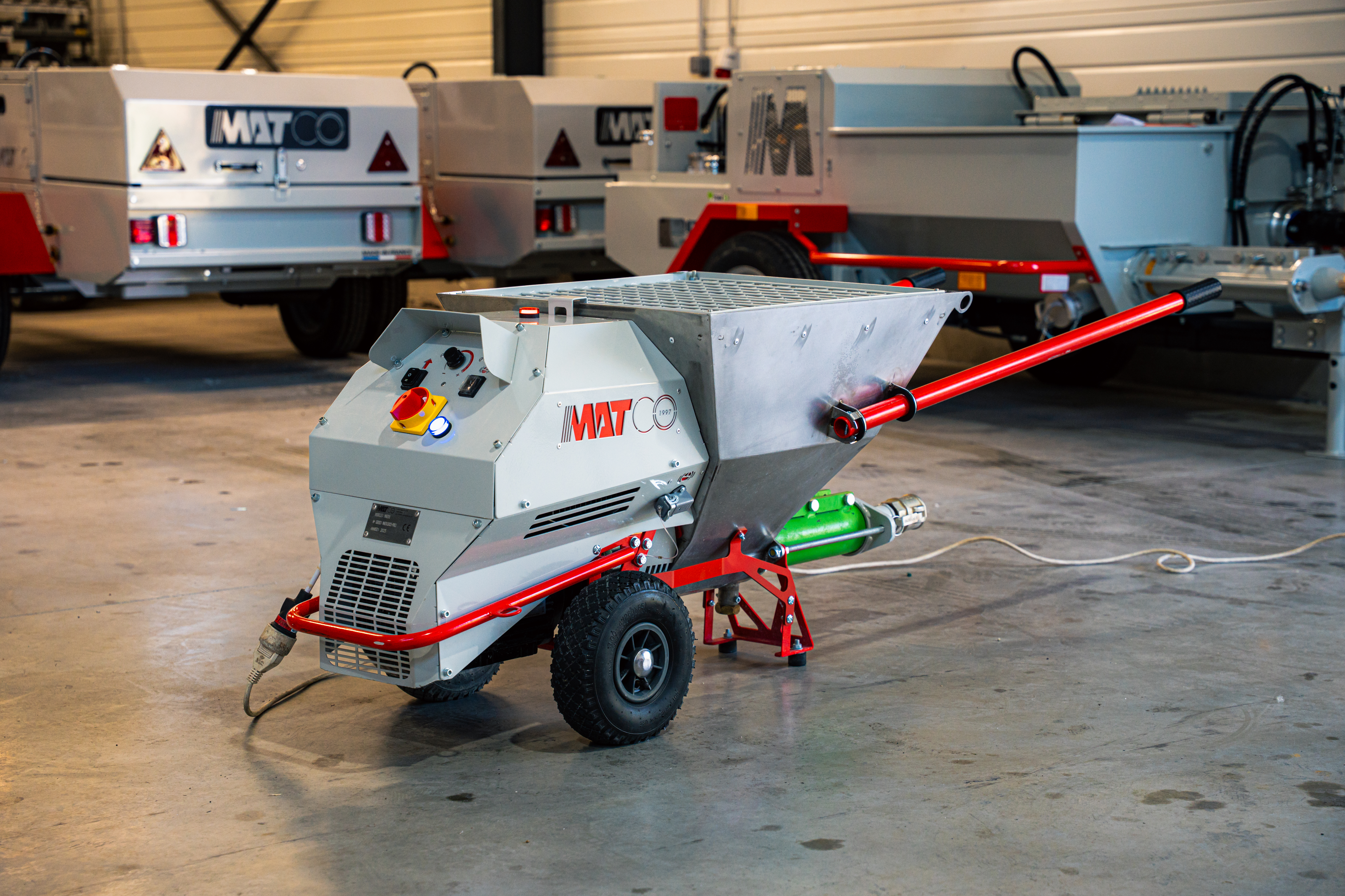 Machine à projeter électrique, compacte et simple - Débit 15 L/min -Puissance 2,2 kW - NANO_3