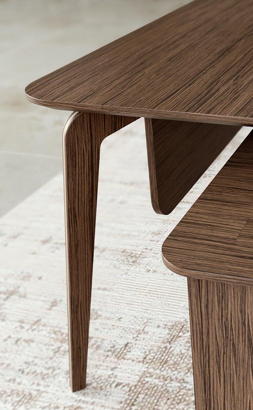 Bureau directionnel Blade X avec pied en acier laser