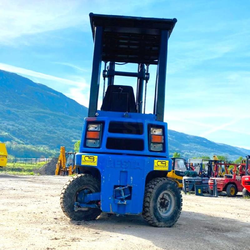 DESTA chariot élévateur  dv20a_3