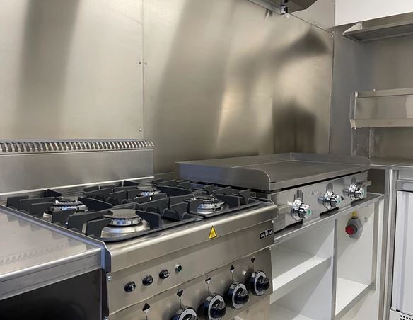 Remorque pour restaurant mobile - Tacos Mexicains personnalisable - Compacte et équipée pour tacos traditionnels_3