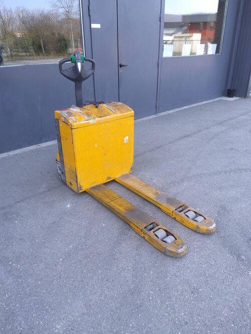 Transpalette électrique Jungheinrich EJE 116 E003405 - disponible en occasion et en location de courte à longue durée_3