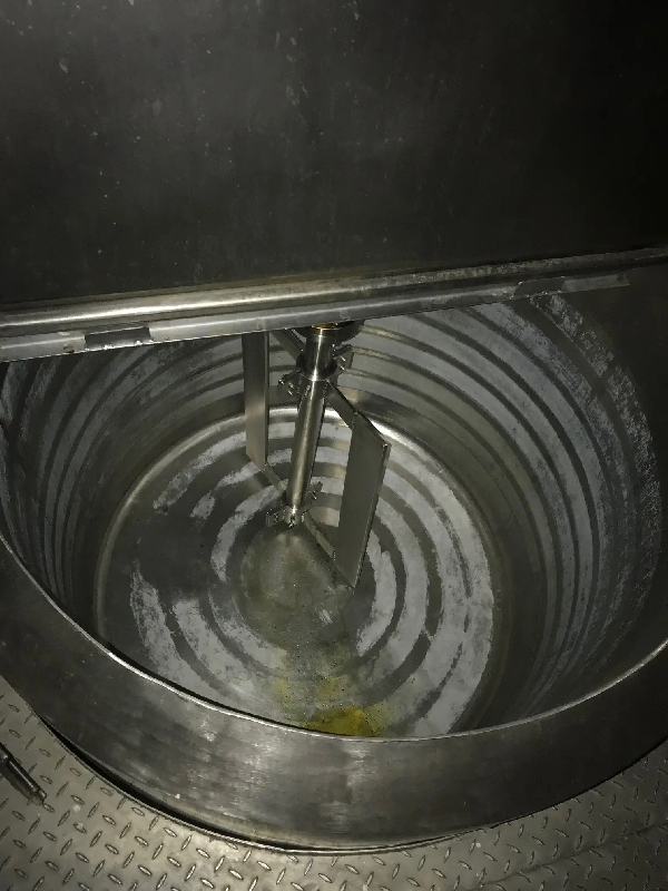 Cuve inox d'occasion 1 000 litres avec enveloppe, installation d'agitation et chauffage hermétique_80 - référence : c5184_3