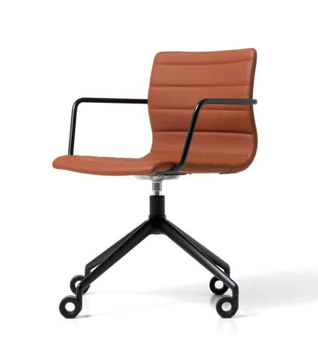 Siège d'accueil Miss - Ligne dynamique et raffinée avec options polyvalentes_3