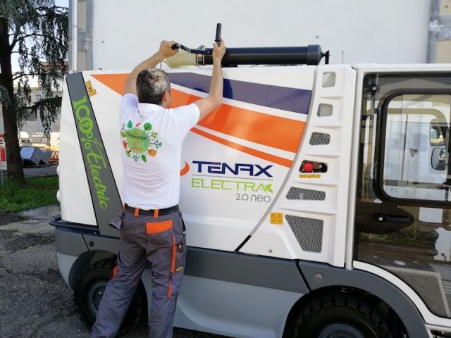 Electra 2.0 Neo - Balayeuse de voirie électrique compacte 48V - 2m³ - Tenax_3