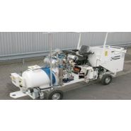 H16-3 - Machine de marquage routier Hofmann - Débit d’air jusqu’à 1000 l/min à 6 bar - Moteur diesel Kubota_3