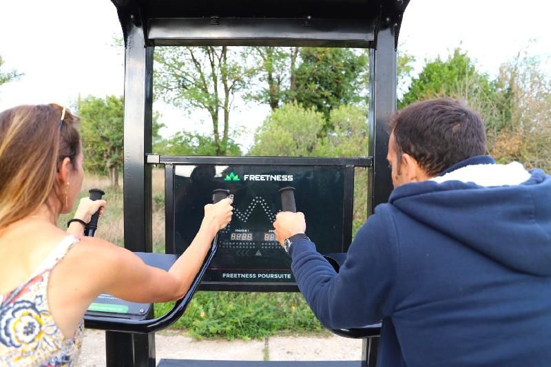 Poursuite avec duo de vélos et panneaux solaires - Gamme R-PRO_3