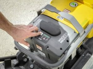 Plaque vibrante électrique unidirectionnelle AP1840e et AP1850e - sans émission - batterie Wacker Neuson_3