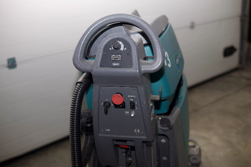 Autolaveuse Tennant T3 - Technologie ec-H2O? - Machine révisée_3