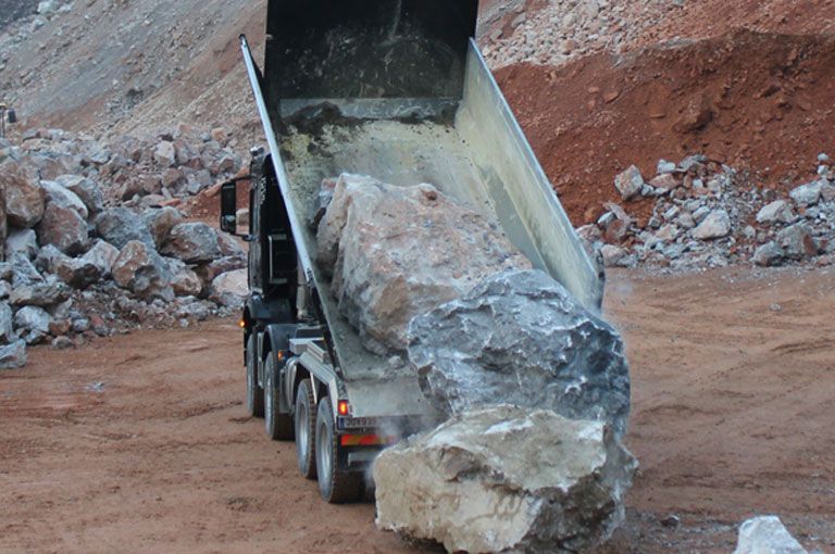 Benne basculante MEILLER - pour gros blocs rocheux - châssis 3 et 4 essieux - robuste et fonctionnelle_3