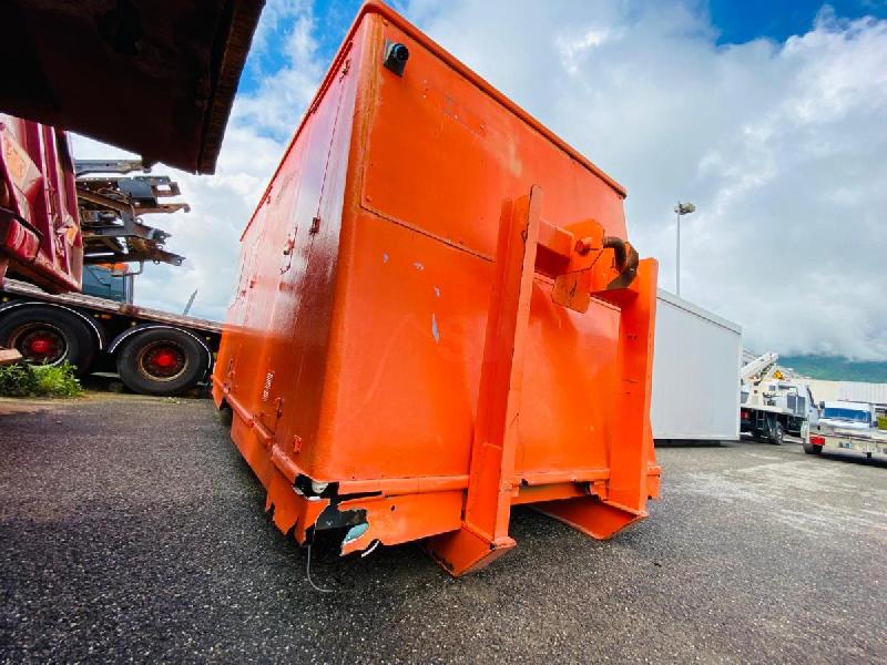 CABANE DE CHANTIER sur berce ampliroll_3
