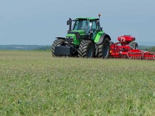 Rouleau agricole HE-VA avec système de transfert de masse
