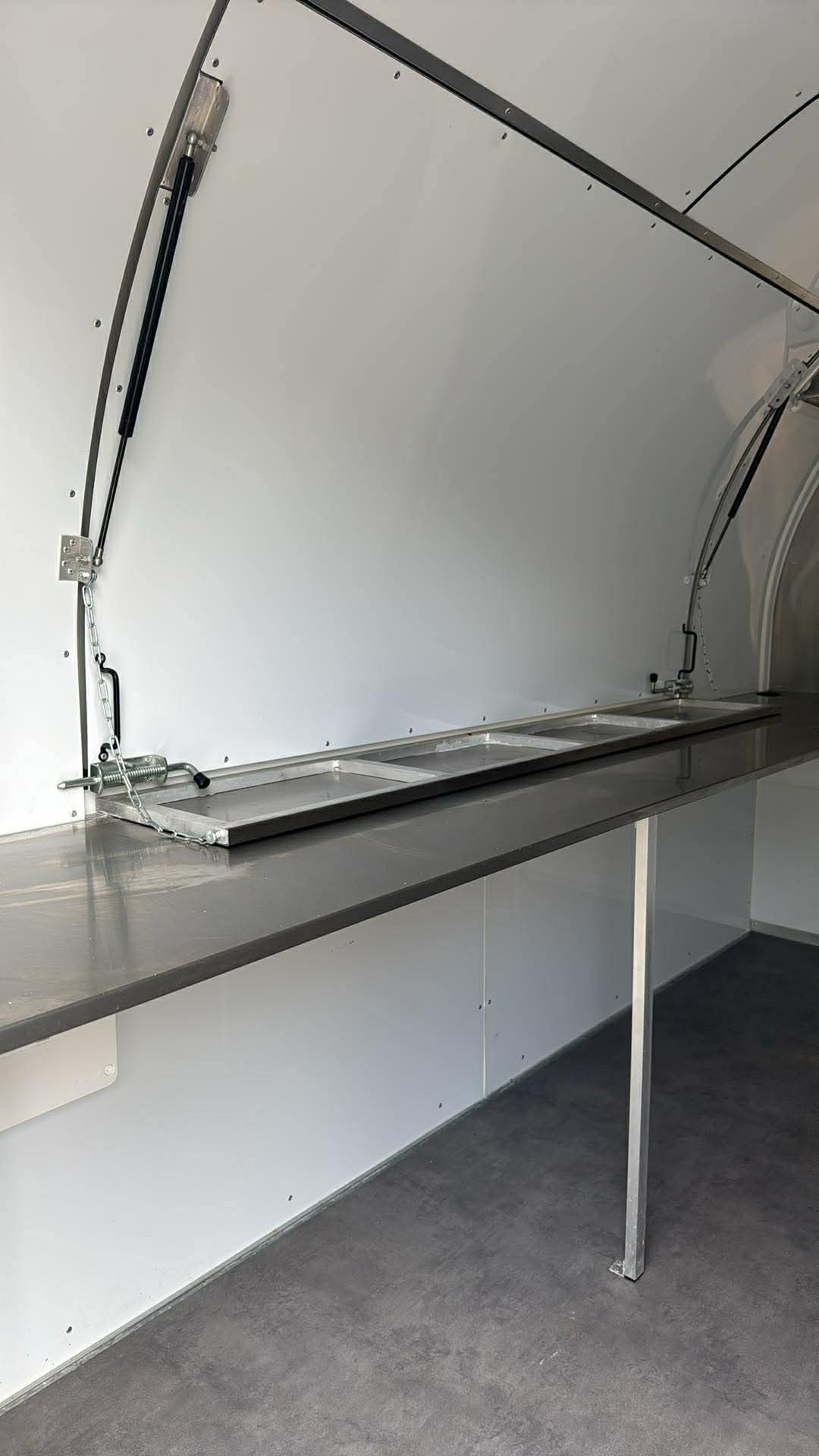 Location de remorques snack /  food truck fonctionnelles et solides  - Fabrication française_3