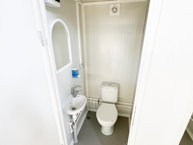 WC-Urinoir - Solution modulaire haut de gamme avec isolation thermique et équipements personnalisables_3