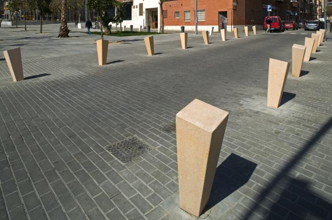 Borne en béton Hiroki - Borne de jardin avec ciment de tampon vert et LED intégrées_3