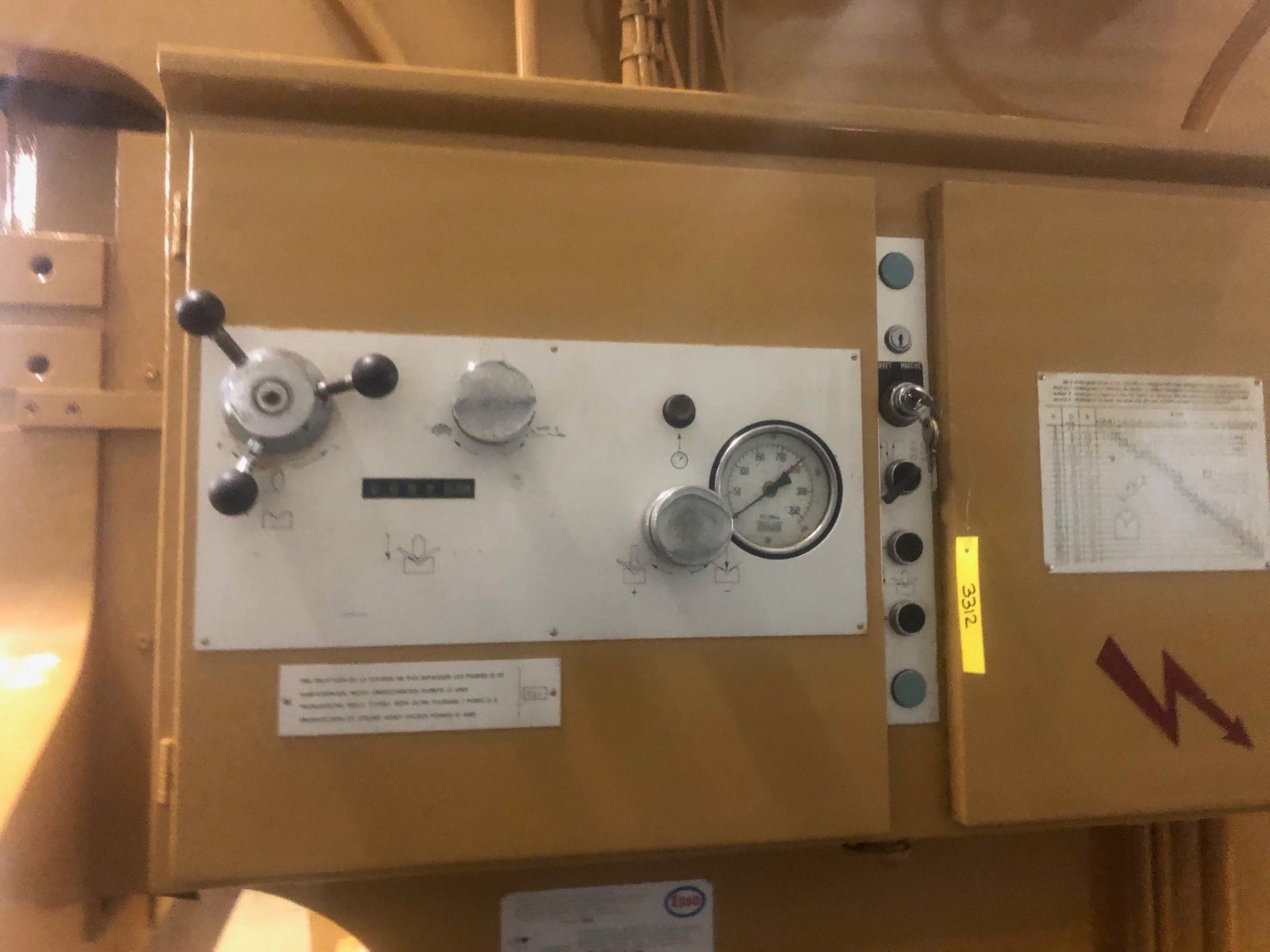 Presse Plieuse COLLY 4000 x 240T occasion réf 3312_3