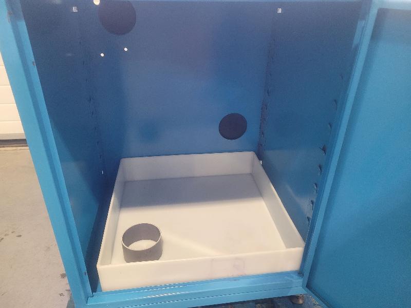 Armoire de sécurité pour produits corrosifs AC30_3