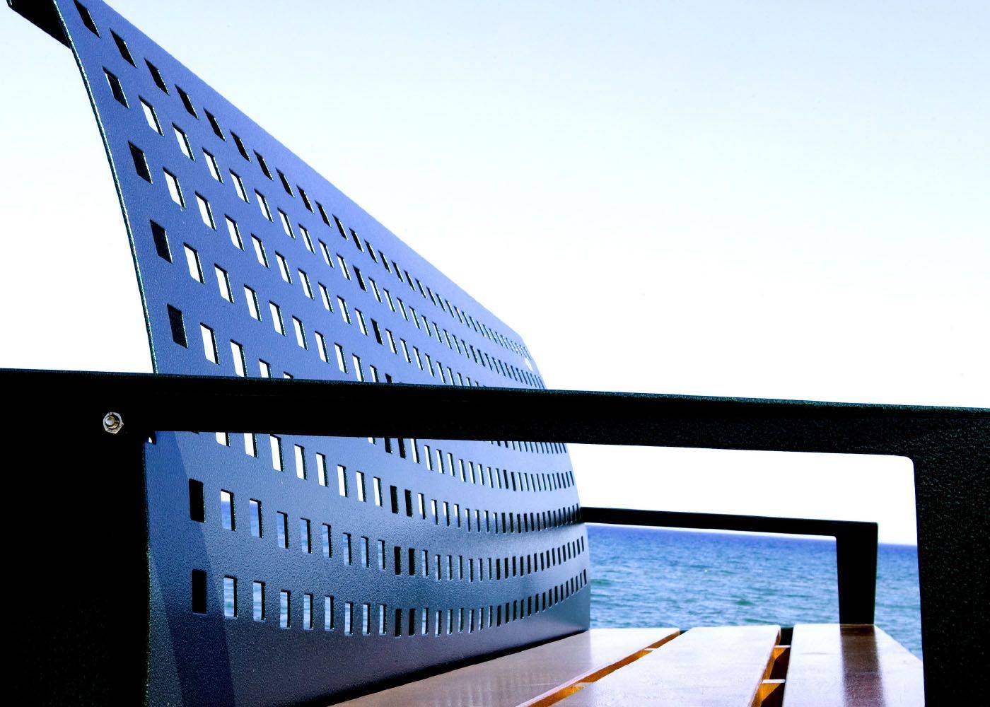 Banc public Alea UM395 - design original en bois et acier galvanisé - traitement anti-corrosion_3