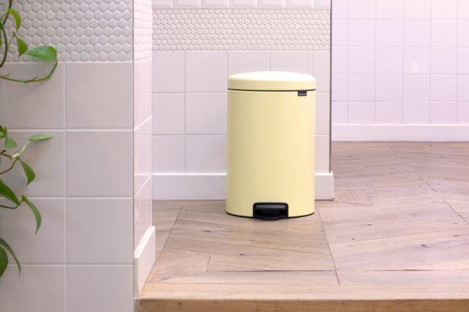 Poubelle à pédale NewIcon 20 litres Mellow Yellow - Brabantia UGS233821_3