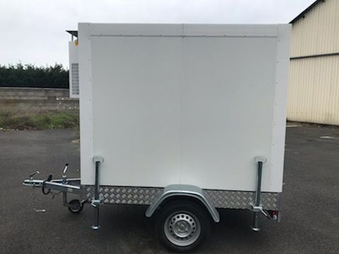 Remorque frigorifique neuve avec simple essieu de 750 kg - ARNO 17_4