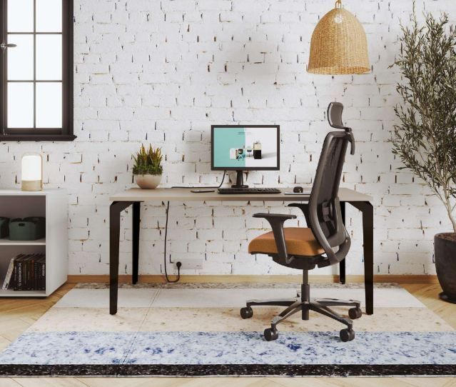 Bureau design fixe et classique pour open space - Gamme PARIS avec piètement métallique triangulaire et plateau mélaminé 25 mm_3