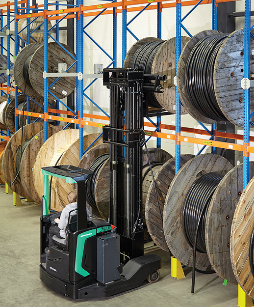 Location courte durée de chariot rétractable Mitsubishi Sensia EM RB25N2X - 2500 kg - Électrique, hauteur de levage jusqu'à 11 000 mm_3