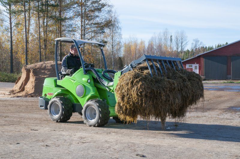 A21385 - Fourches à fumier - Avant Tecno - Poids 190-215 kg - Série 500-700 avec conception robuste et visibilité améliorée_3