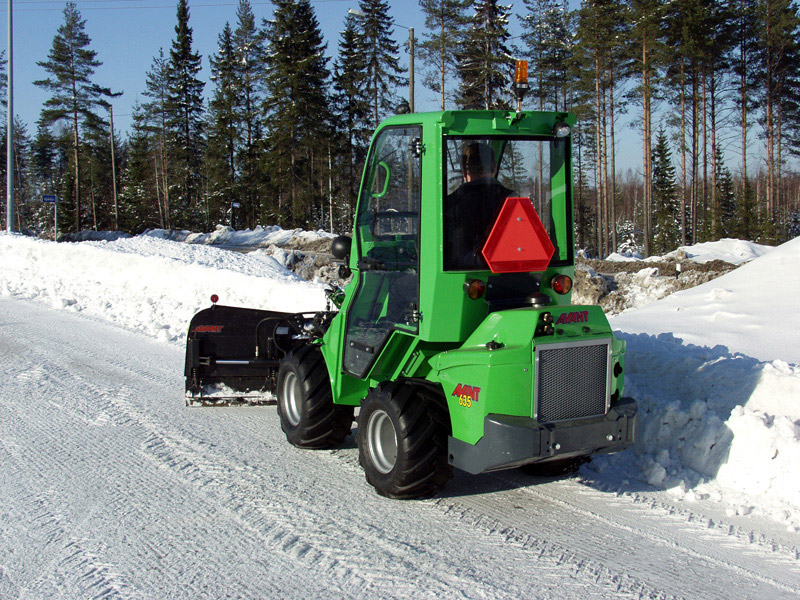 Chasse-neige V1800 Avant Tecno Oy - Lames réglables et flottation verticale_3