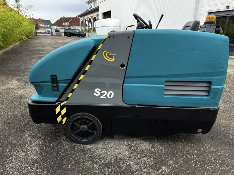 Balayeuse s20 TENNANT diesel d'occasion_3