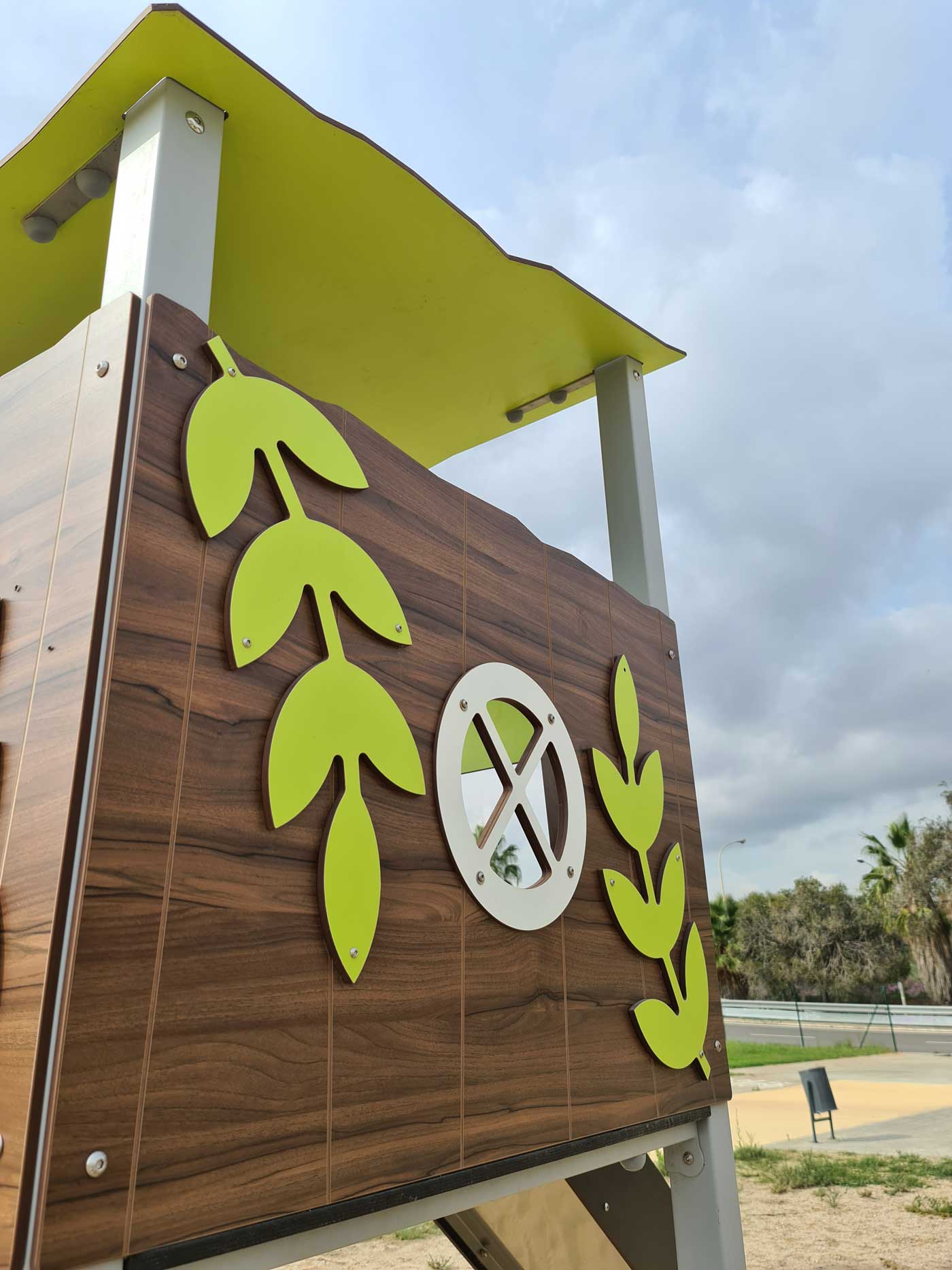 Structure de jeu Bosco 2 JPV-B02 - design cabane, matériaux résistants et conformes EN1176-1:2017_3