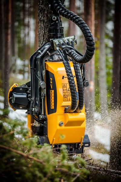 Tête d'abattage H7 adaptée aux transporteurs sur chenilles de 20-22 tonnes