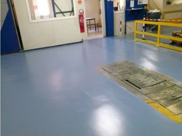 Résine de sol filmogène NEOTHANE TLM - résistance aux chocs, rayures et acides dilués - finition brillante_3