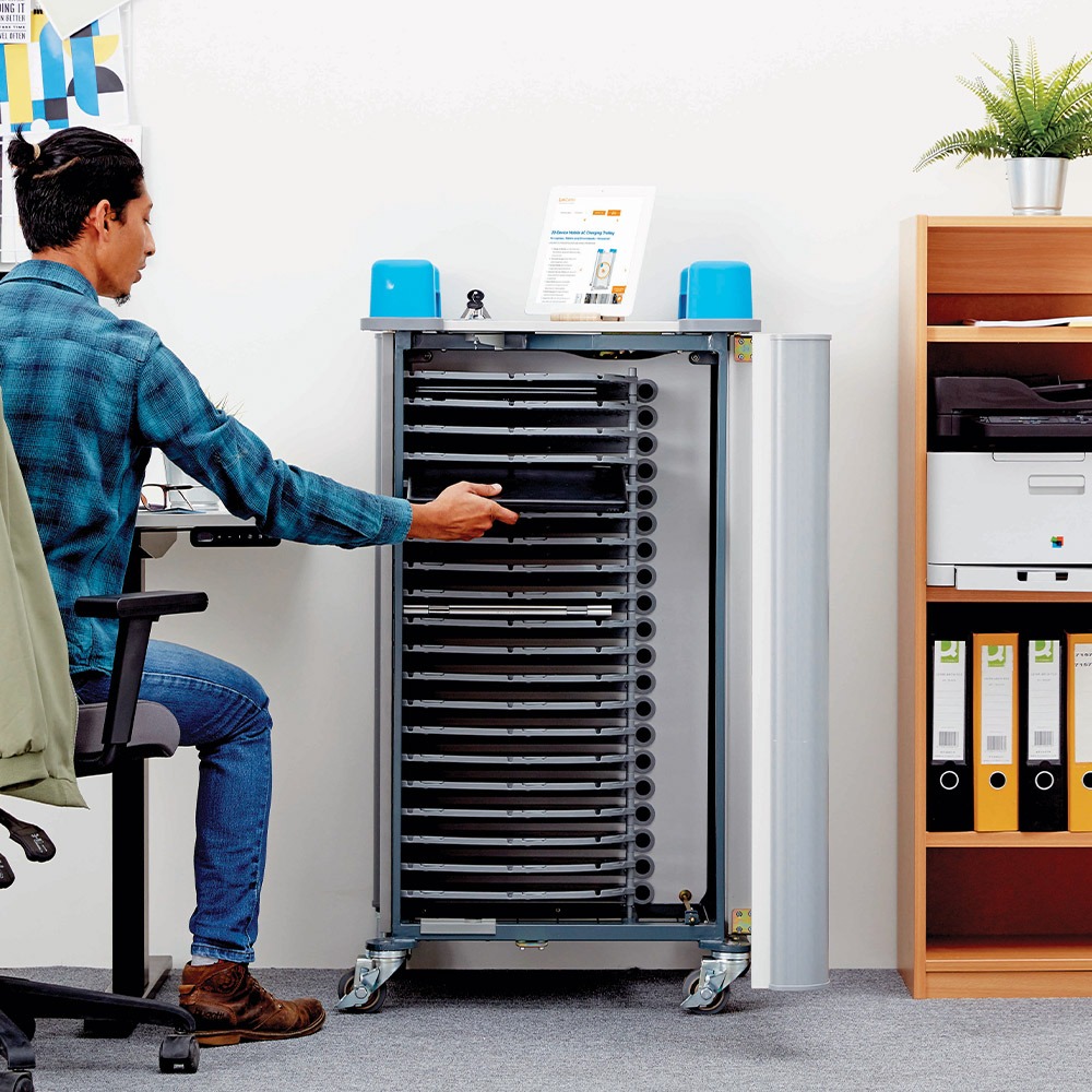 Chariot de recharge UniCabby - 20 ou 32 appareils jusqu'à 14'' - Stockage sécurisé et ergonomique_3