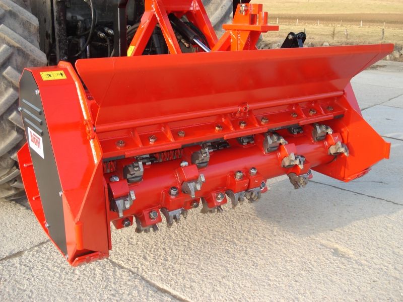 Broyeur forestier BFLO - Bugnot - 80 à 200 CV - usage bois et pierre_3
