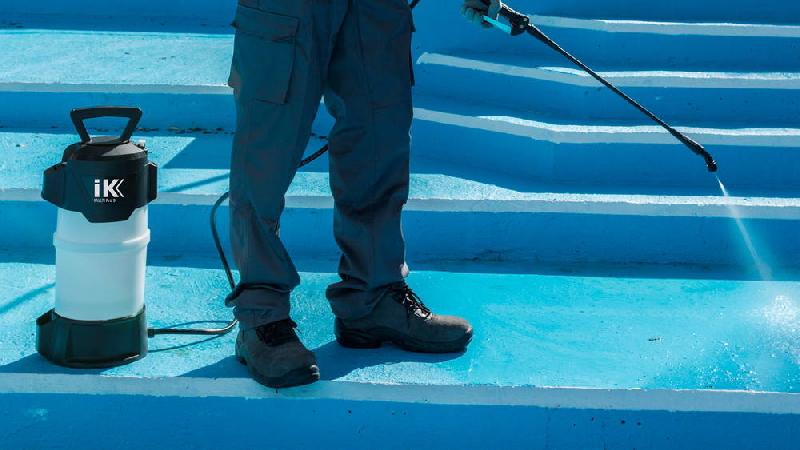 Pulvérisateur à pression préalable IK Multi 9 Pro - acides et produits chimiques_3