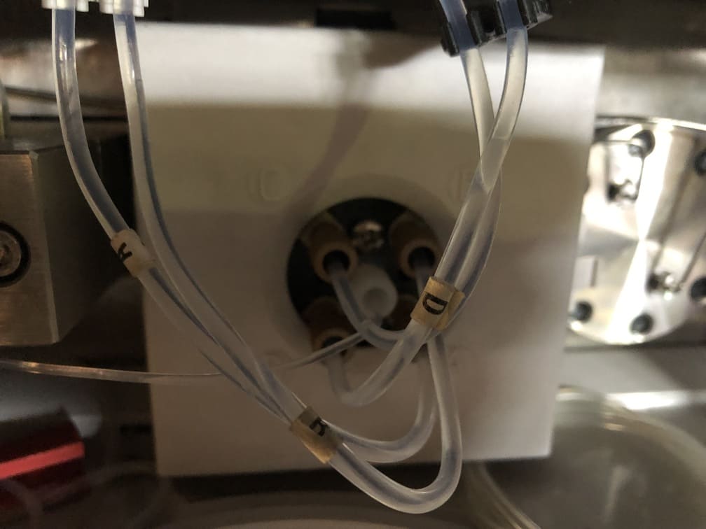 Chromatographie liquide Agilent 1100 - Pompe quaternaire G1311A HP1100 sans dégazeur - Réf P21071129_3