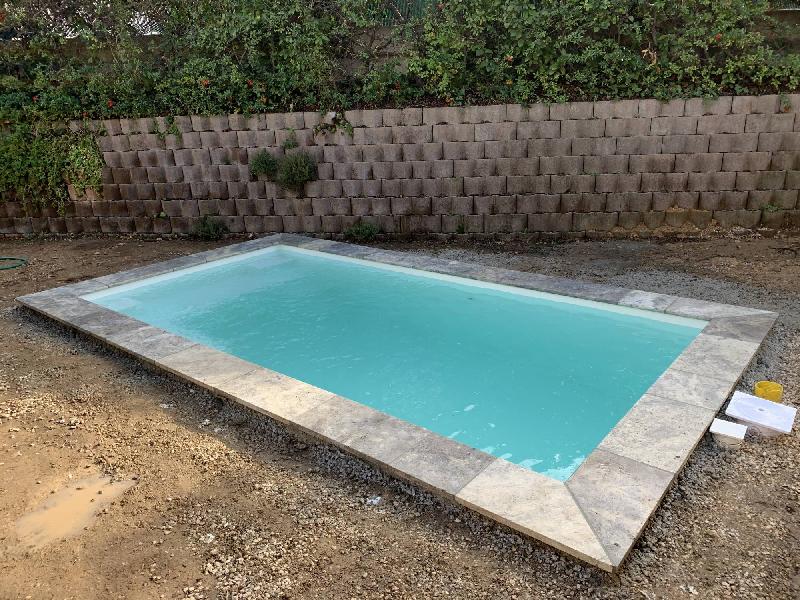 Mini piscine Wallis idéale pour les espaces restreints